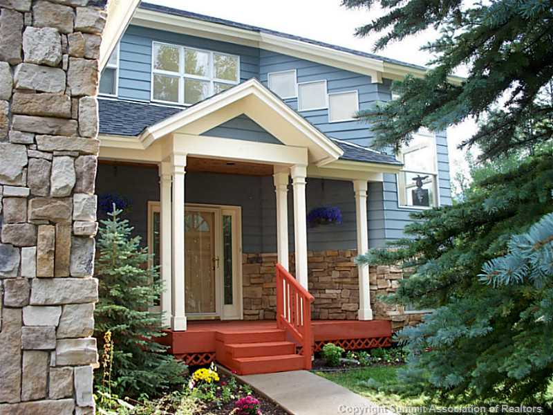 613 Willowbrook Road Silverthorne, CO 80498 - Photo 3 of 22 Exterior Front.
