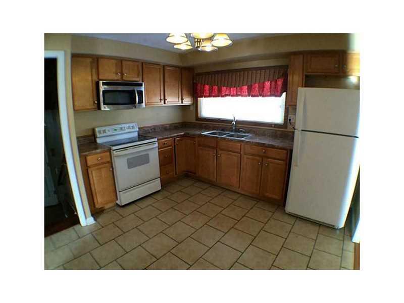 3549 Dubarry Road Indianapolis, IN 46226 - Photo 6 of 12