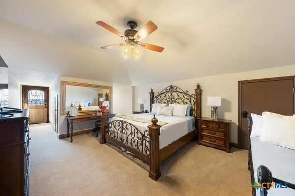 $2,550,000 | 1694 County Road 102, Llano, TX 78643