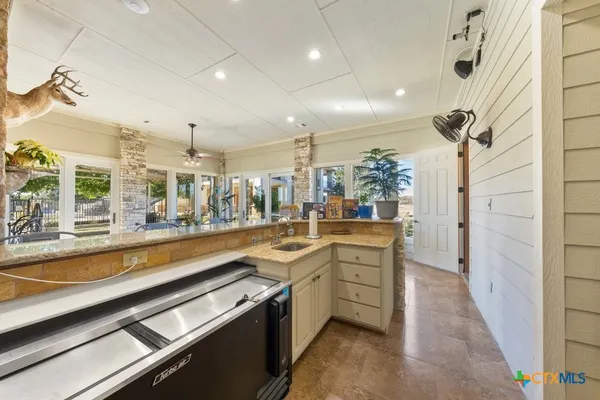 $2,550,000 | 1694 County Road 102, Llano, TX 78643