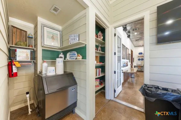 $2,550,000 | 1694 County Road 102, Llano, TX 78643