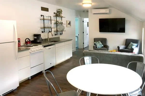 $2,000 | 67 Black Creek Road, Highland, NY 12528