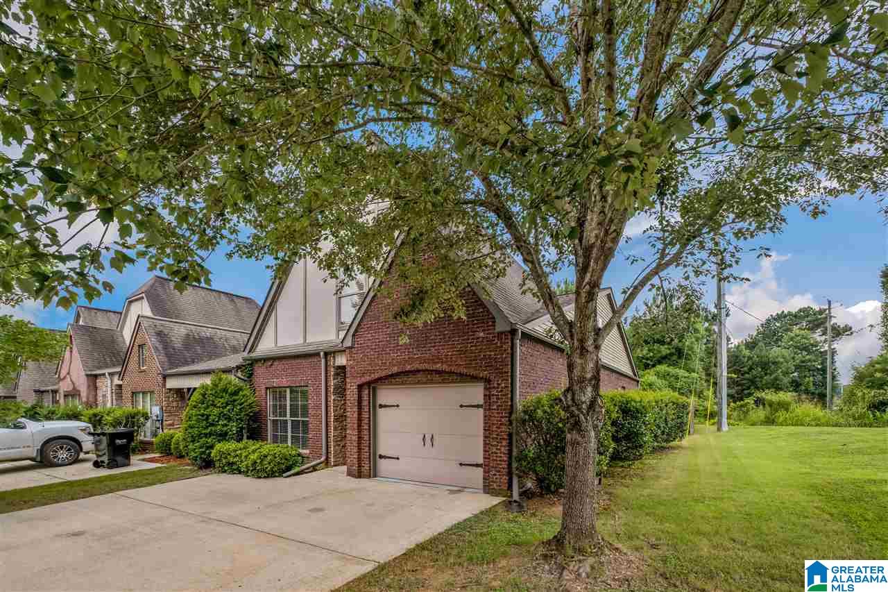 2437 Ridgemont Drive Birmingham, AL 35244 - Photo 2 of 33