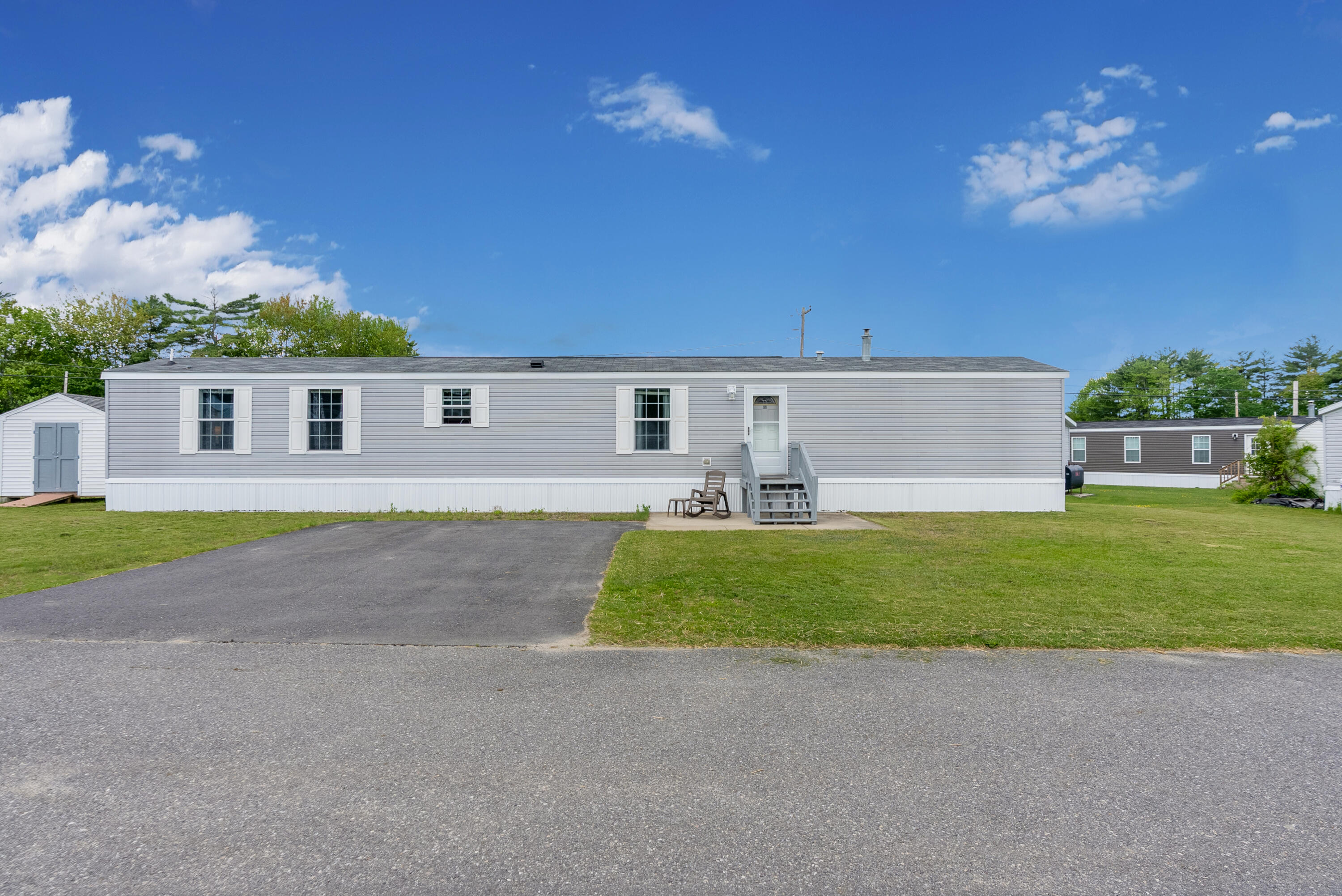 11 Ofarrell Street Topsham, ME 04086 - Photo 2 of 28 DSC05139 copy