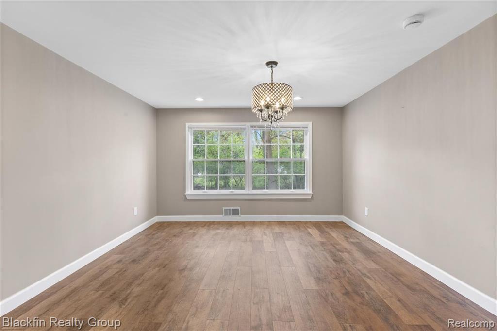 1415 John R Road Rochester, MI 48307 - Photo 9 of 40