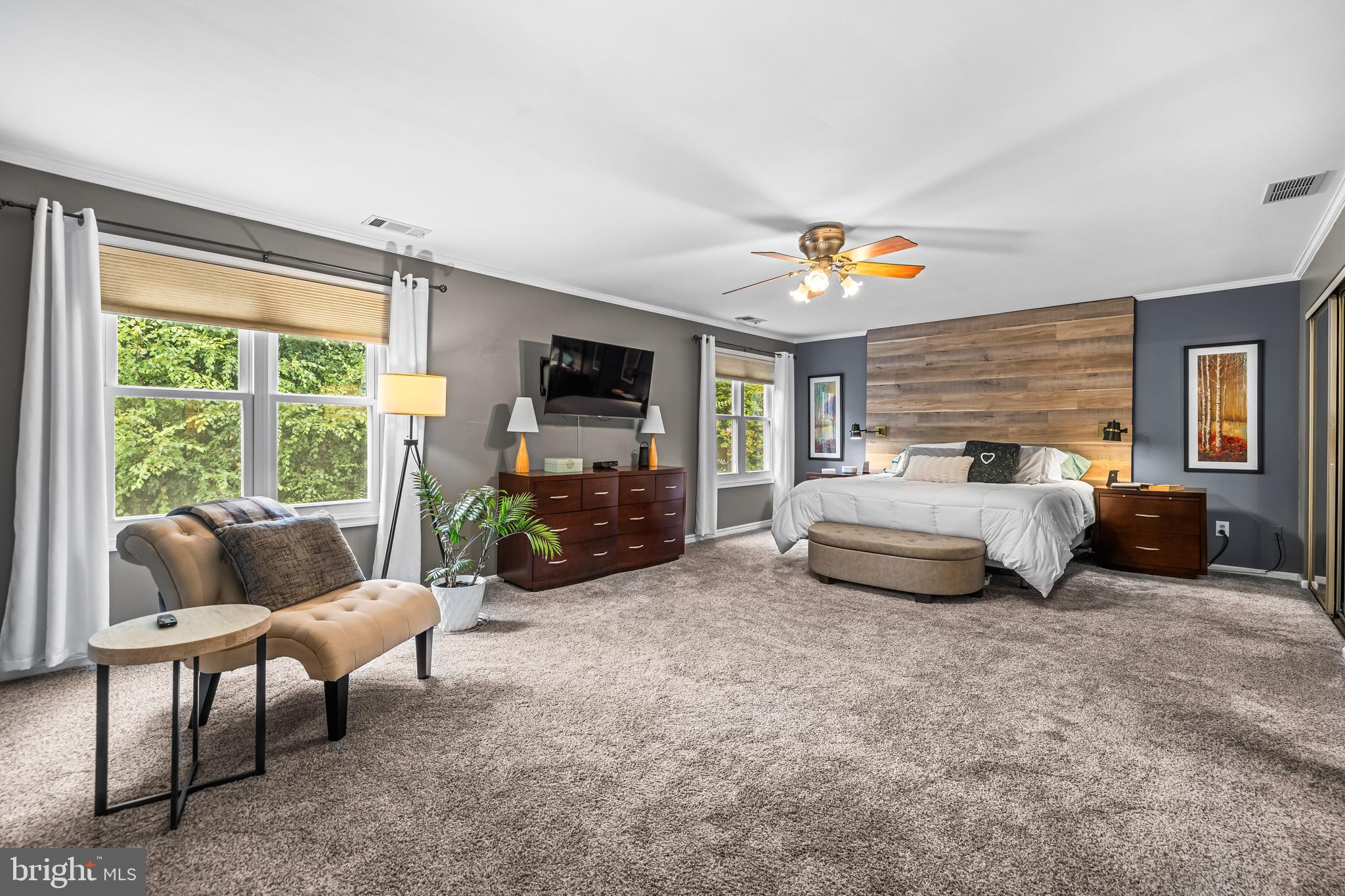 20 Highfield Court Cockeysville, MD 21030 - Photo 29 of 60 a living room with furniture and a flat screen tv