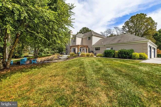 $997,000 | 20 Highfield Court, Cockeysville, MD 21030