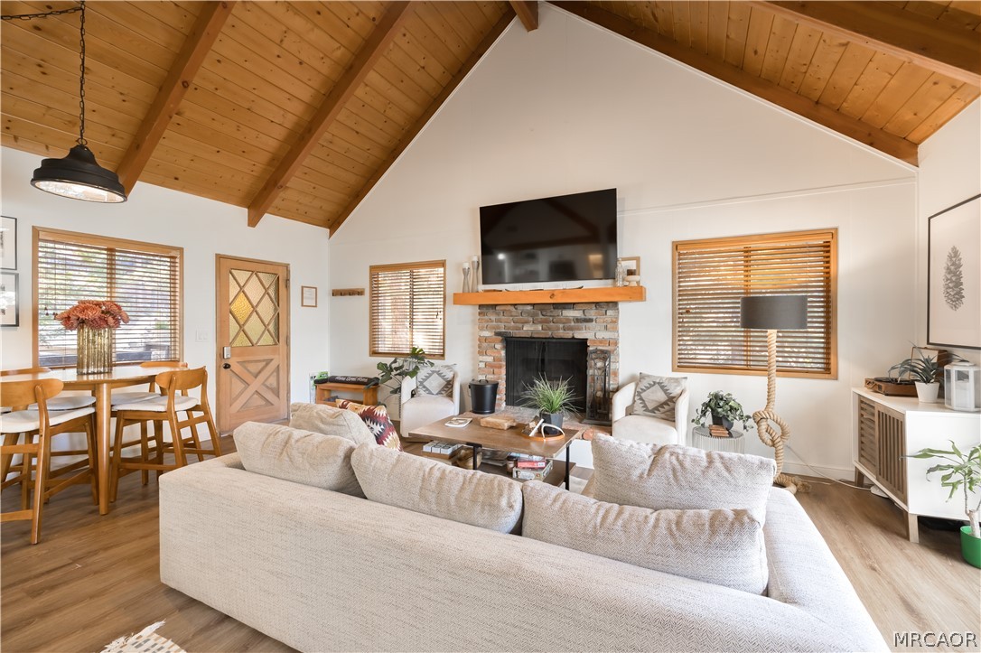 554 Pioneer Road Lake Arrowhead, CA 92352 - Photo 7 of 42 Gallery Image 7