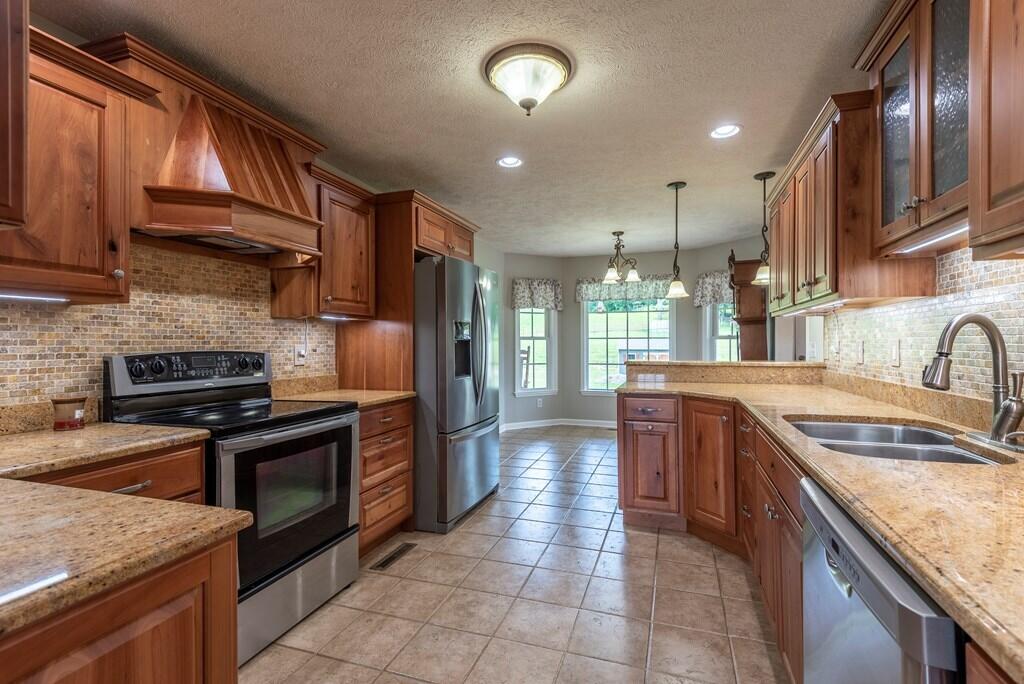 37220 Widener Valley Road Glade Spring, VA 24340 - Photo 20 of 70 86977_104