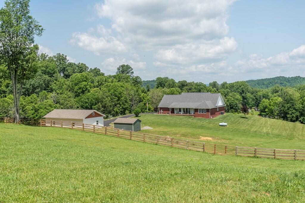37220 Widener Valley Road Glade Spring, VA 24340 - Photo 43 of 70 86977_33