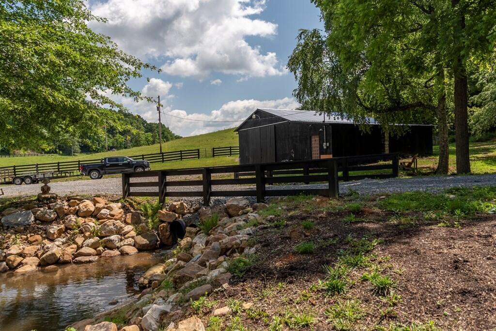 37220 Widener Valley Road Glade Spring, VA 24340 - Photo 57 of 70 86977_17