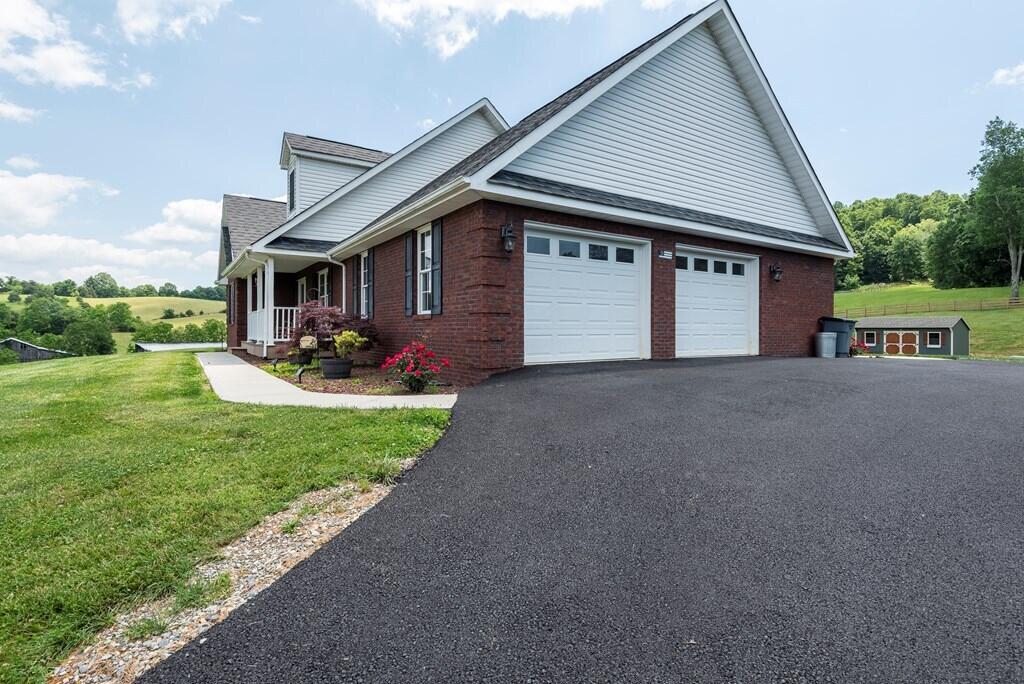 37220 Widener Valley Road Glade Spring, VA 24340 - Photo 10 of 70 86977_41