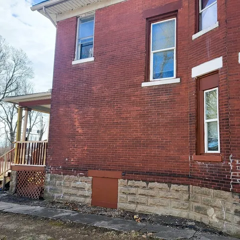 $99,000 | 105 6th Avenue, Sterling, IL 61081