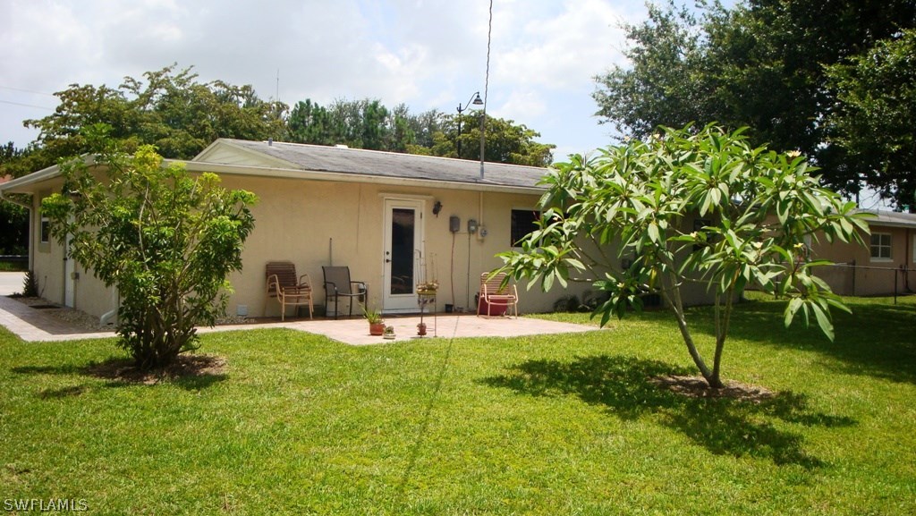 2227 Carrell Road Fort Myers, FL 33901 - Photo 11 of 24 Gallery Image 11