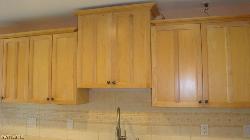 2227 Carrell Road Fort Myers, FL 33901 - Photo 6 of 24 Gallery Image 6