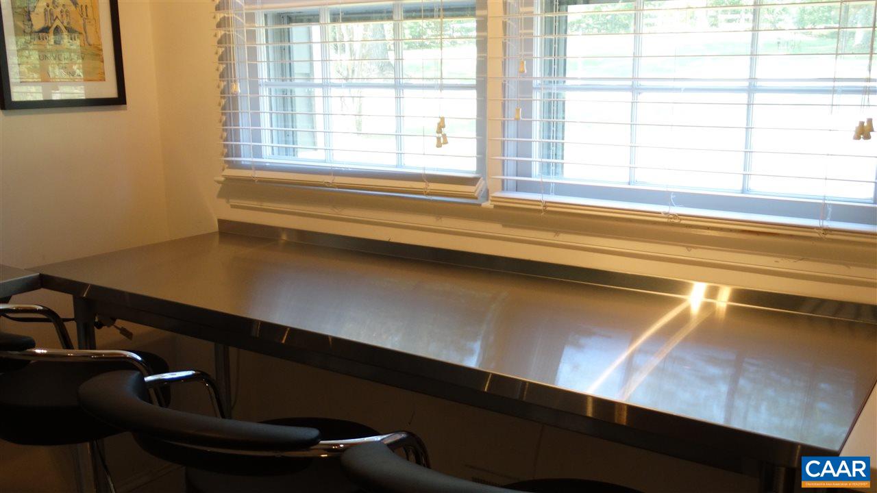 580 David Road Charlottesville, VA 22902 - Photo 12 of 30 Gallery Image 12