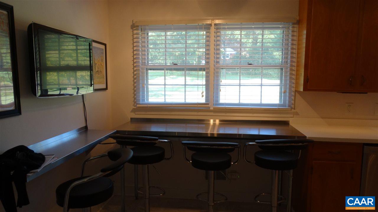 580 David Road Charlottesville, VA 22902 - Photo 16 of 30 Gallery Image 16