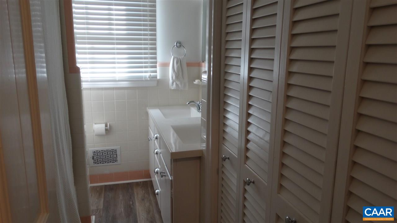 580 David Road Charlottesville, VA 22902 - Photo 25 of 30 Gallery Image 25