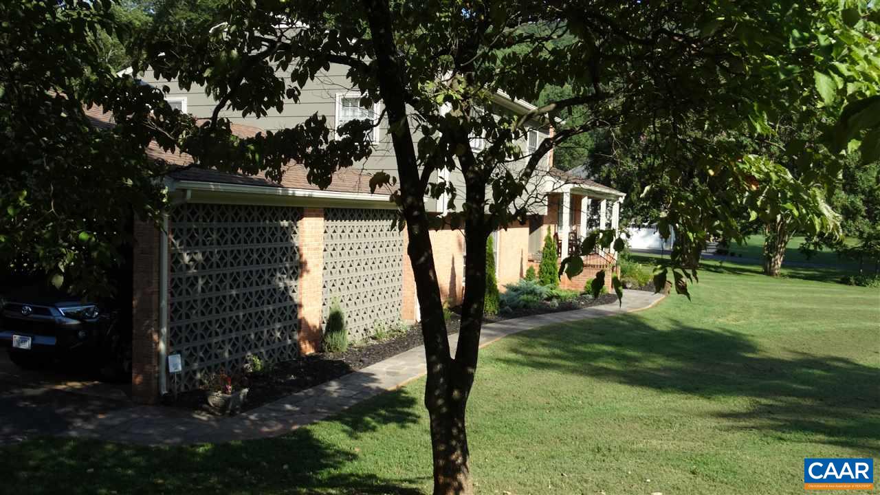 580 David Road Charlottesville, VA 22902 - Photo 3 of 30 Gallery Image 3