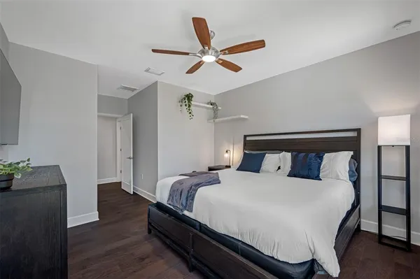 $11,750 | 902 West Plymouth Street, Tampa, FL 33603