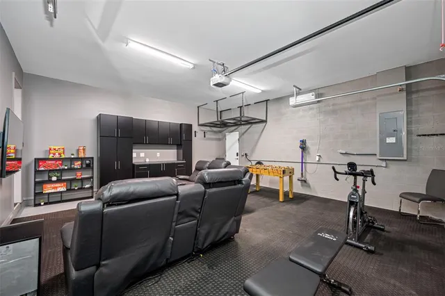 $12,000 | 902 West Plymouth Street, Tampa, FL 33603