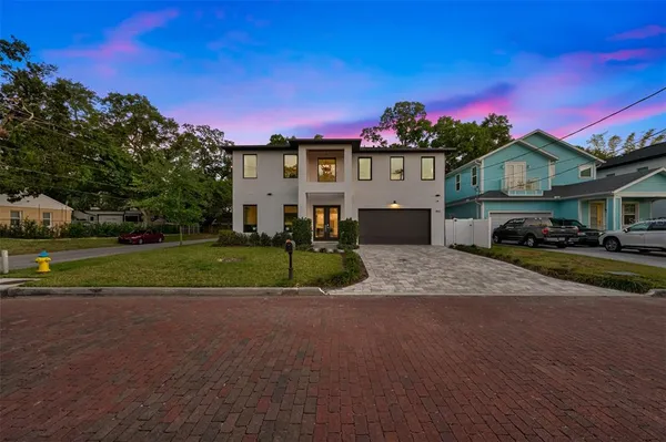 $12,000 | 902 West Plymouth Street, Tampa, FL 33603