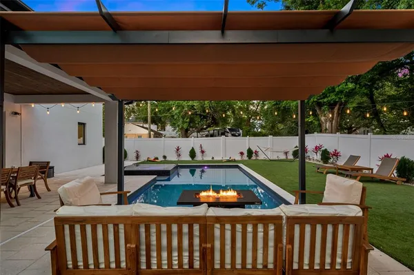 $12,000 | 902 West Plymouth Street, Tampa, FL 33603