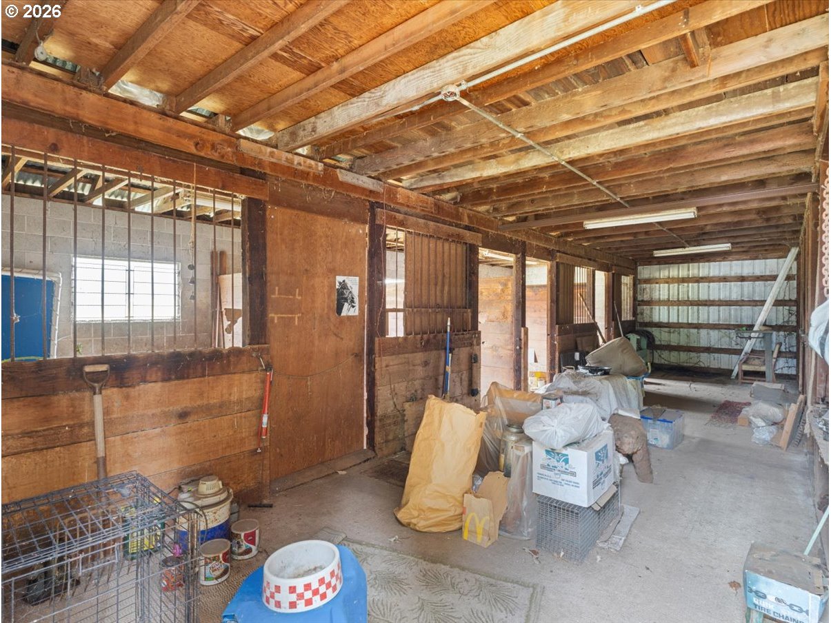27214 Northeast Robinson Road Camas, WA 98607 - Photo 13 of 24