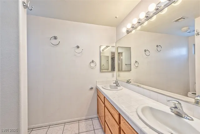 $1,300 | 520 Arrowhead Trail, Unit 1212, Henderson, NV 89015