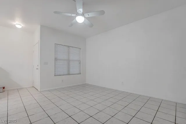 $1,250 | 520 Arrowhead Trail, Unit 1212, Henderson, NV 89015