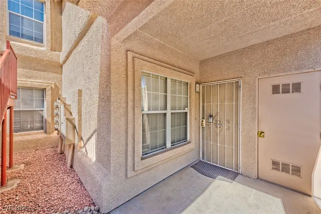 $1,300 | 520 Arrowhead Trail, Unit 1212, Henderson, NV 89015