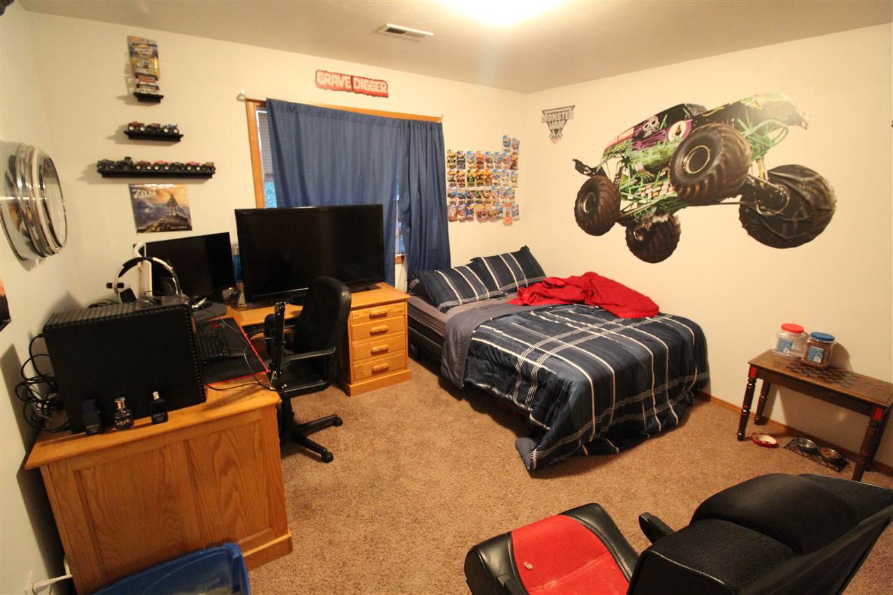 525 West Ivanhoe Road Spokane, WA 99218 - Photo 14 of 20