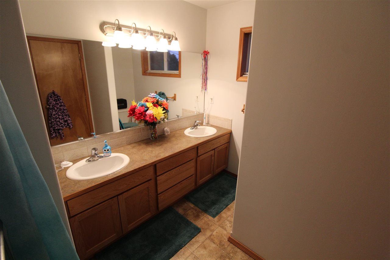 525 West Ivanhoe Road Spokane, WA 99218 - Photo 18 of 20