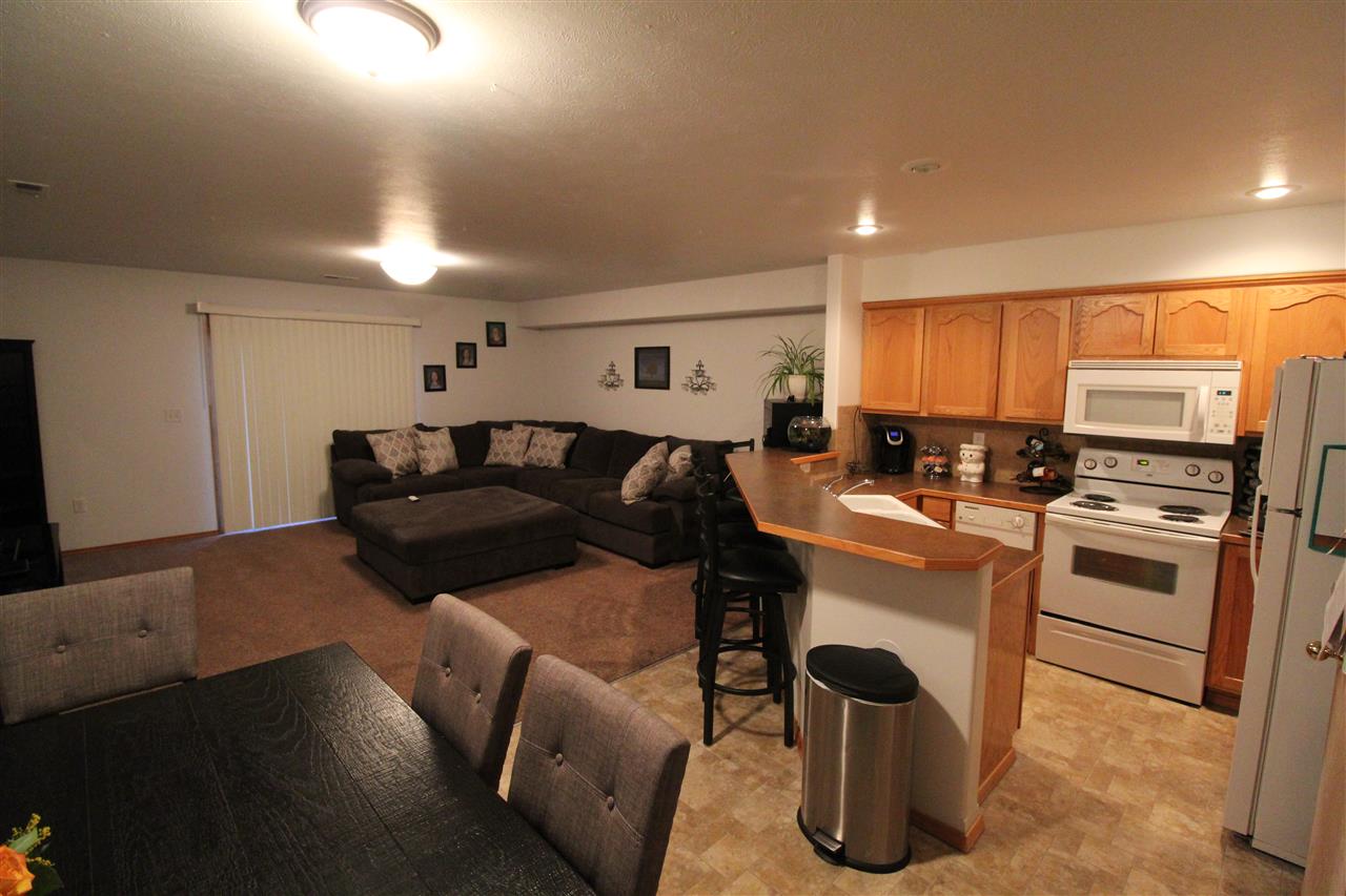 525 West Ivanhoe Road Spokane, WA 99218 - Photo 6 of 20