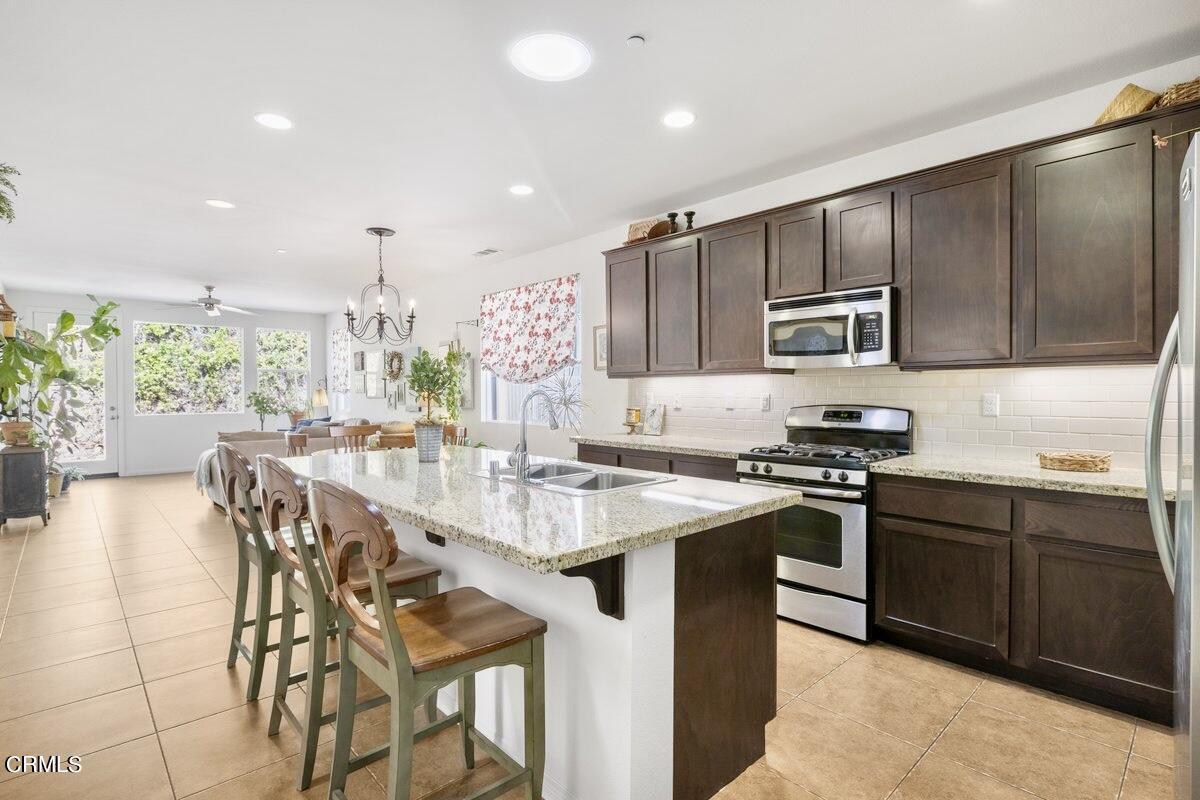 972 Coronado Circle Santa Paula, CA 93060 - Photo 4 of 20 972 Coronado Santa Paula