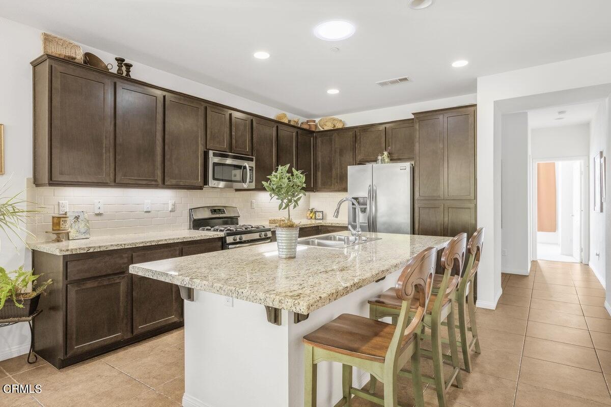 972 Coronado Circle Santa Paula, CA 93060 - Photo 5 of 20 972 Coronado Santa Paula