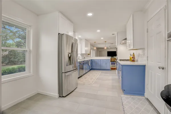 $590,000 | 4606 Waynesboro Drive, Houston, TX 77035