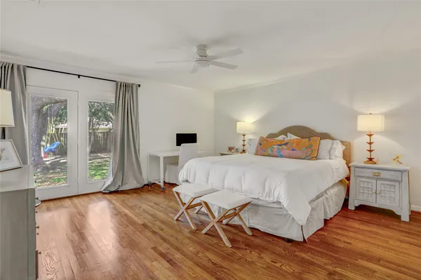 $590,000 | 4606 Waynesboro Drive, Houston, TX 77035