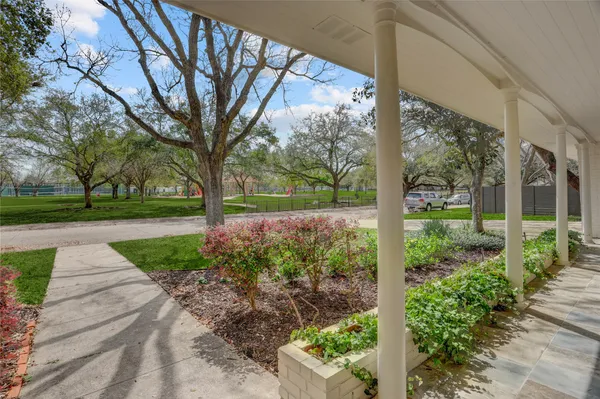 $590,000 | 4606 Waynesboro Drive, Houston, TX 77035