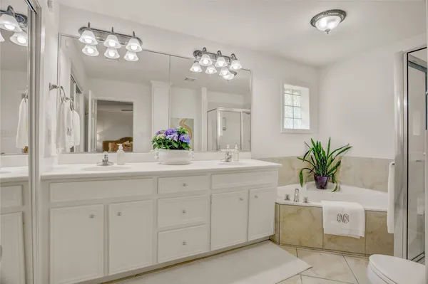 $590,000 | 4606 Waynesboro Drive, Houston, TX 77035