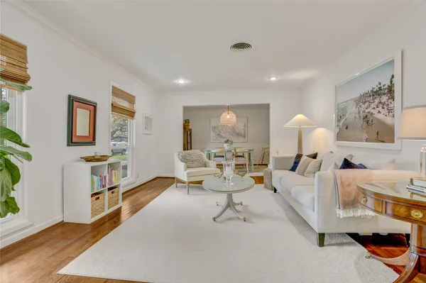 $590,000 | 4606 Waynesboro Drive, Houston, TX 77035