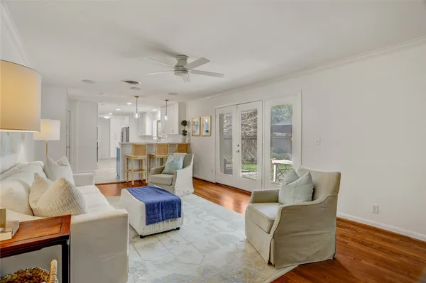 $590,000 | 4606 Waynesboro Drive, Houston, TX 77035