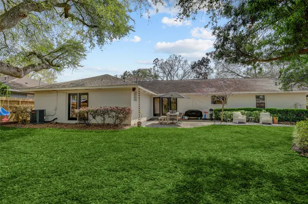 $590,000 | 4606 Waynesboro Drive, Houston, TX 77035