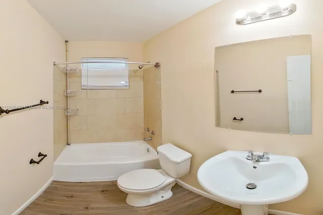 a view of an swimming pool and a yard