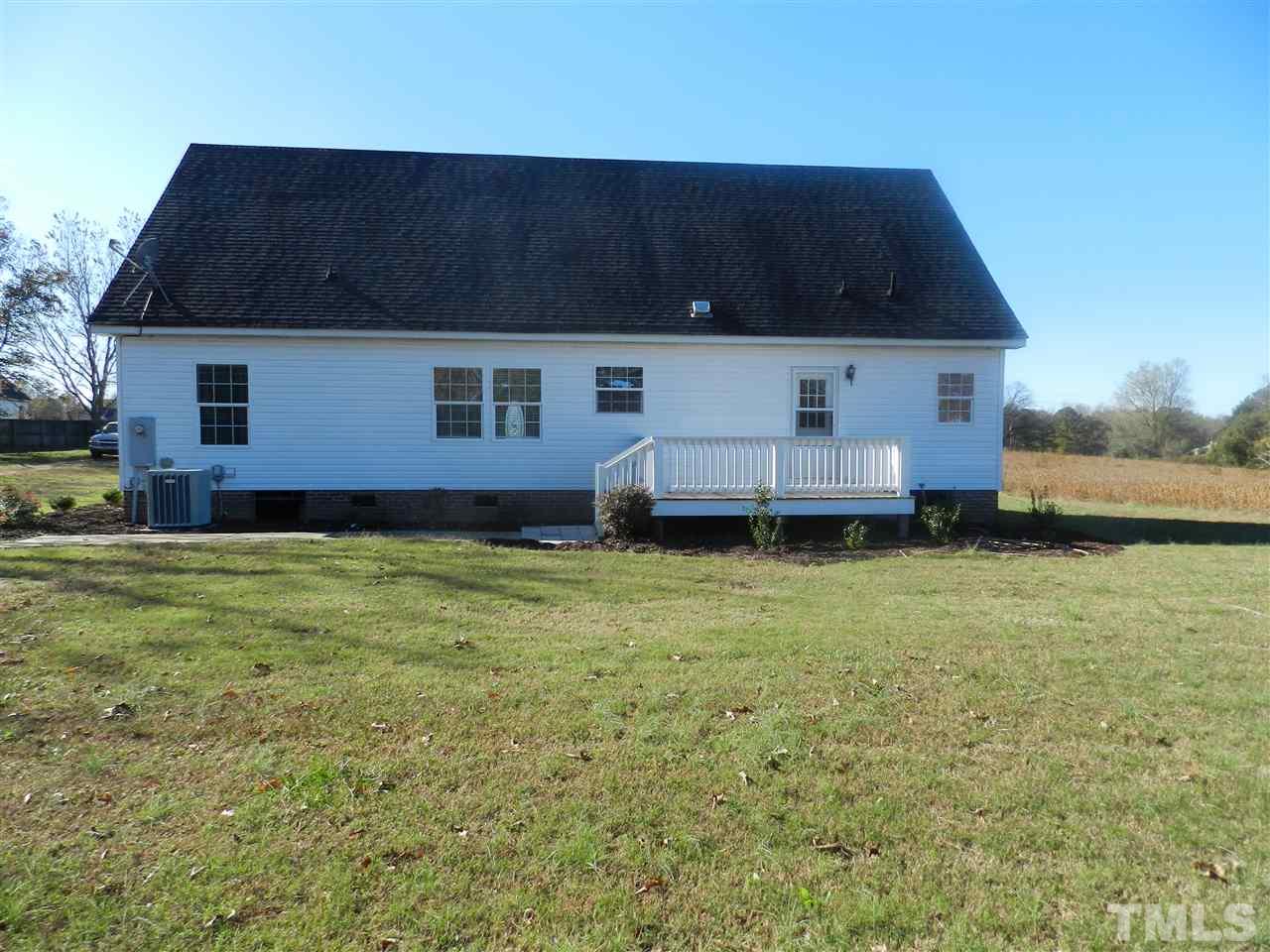 527 Perry Road Zebulon, NC 27597 - Photo 3 of 12 Gallery Image 3