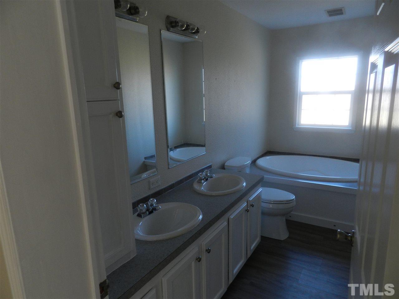 527 Perry Road Zebulon, NC 27597 - Photo 7 of 12 Gallery Image 7