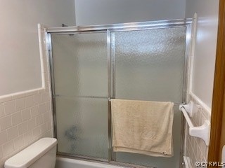 11370 Hanover Courthouse Road Hanover, VA 23069 - Photo 26 of 37 a bathroom with a glass shower door