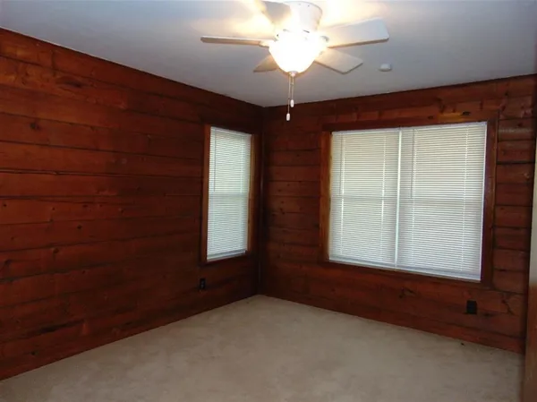 $2,400 | 504 North Chaparral, Burnet, TX 78611