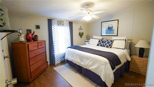 $575,000 | 99 Rustic Woods Road, Sunrise Beach, MO 65079