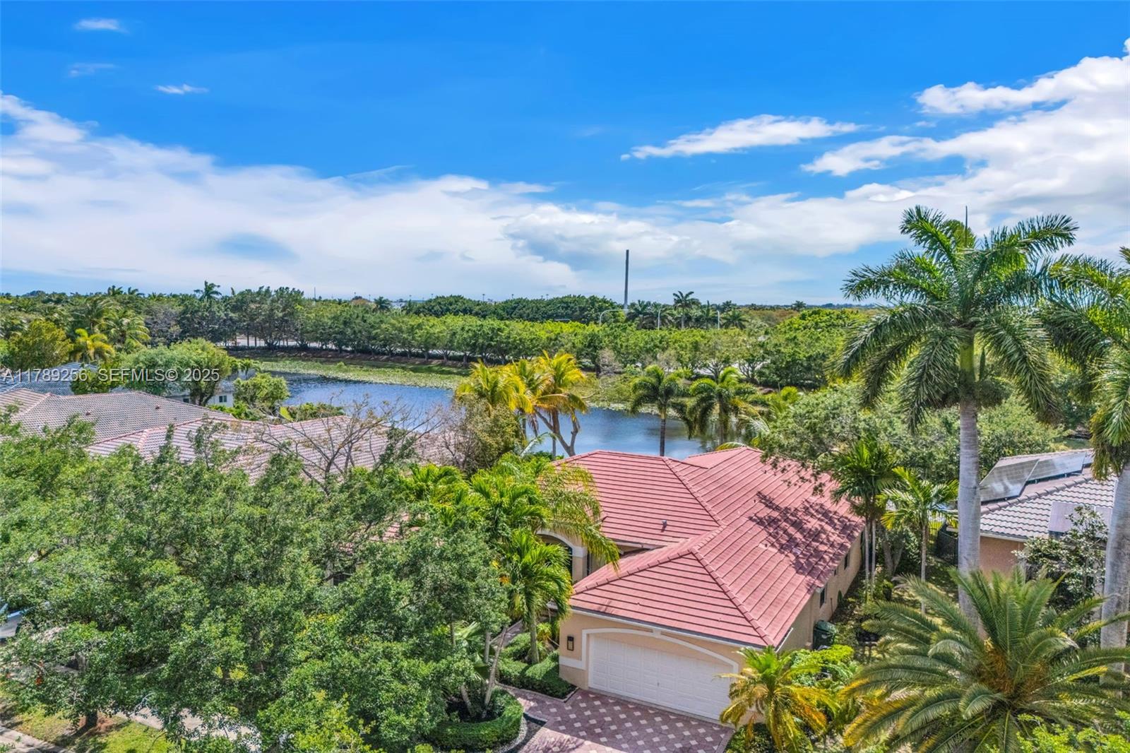 3739 Oak Ridge Circle Weston, FL 33331 - Photo 3 of 71